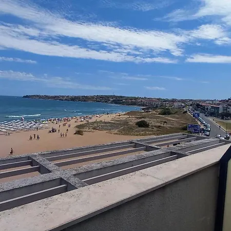 Azur Apartament
