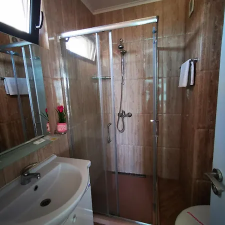 Azur Apartament *